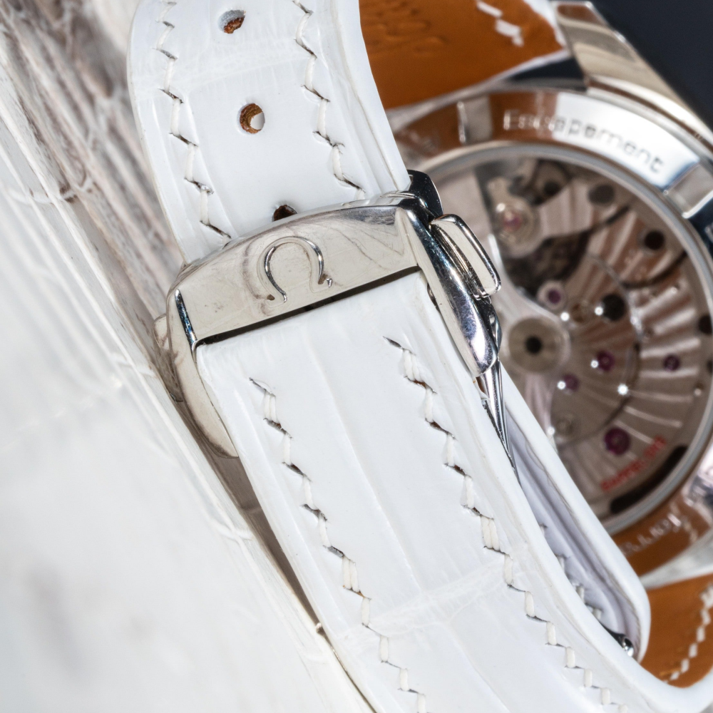 white-alligator-strap-for-omega-seamaster-aqua-terra-co-axia-backside.png