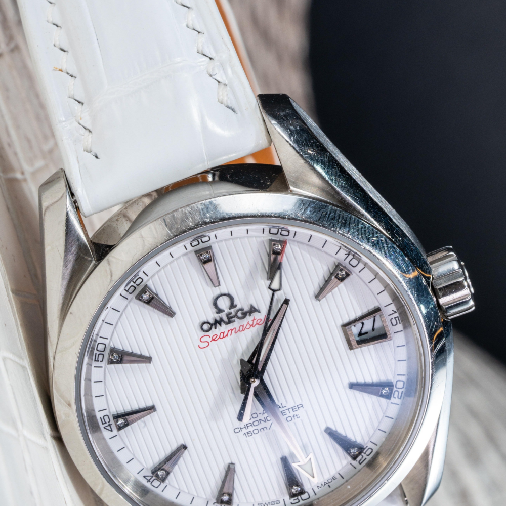 white-alligator-strap-for-omega-seamaster-aqua-terra-co-axia-lug.png