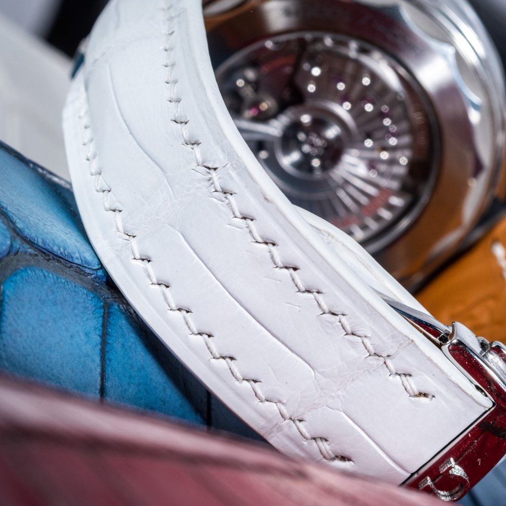 white-alligator-strap-for-omega-seamaster-backside.png