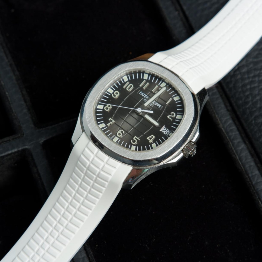 white-rubber-strap-for-patek-philippe-aquanaut-on-watch.png