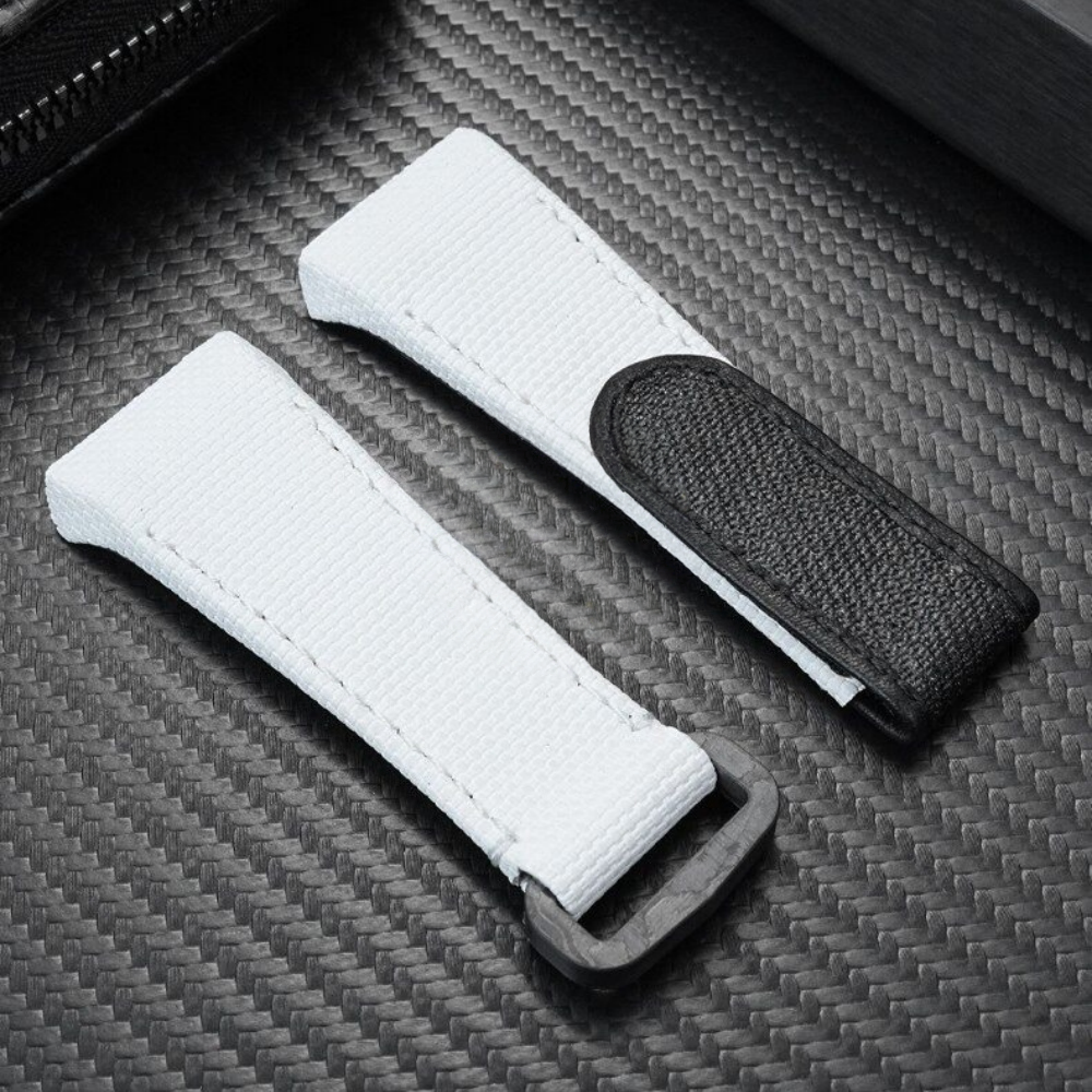 white-velcro-fkm-rubber-strap-for-frank-muller-vanguard-detail.png