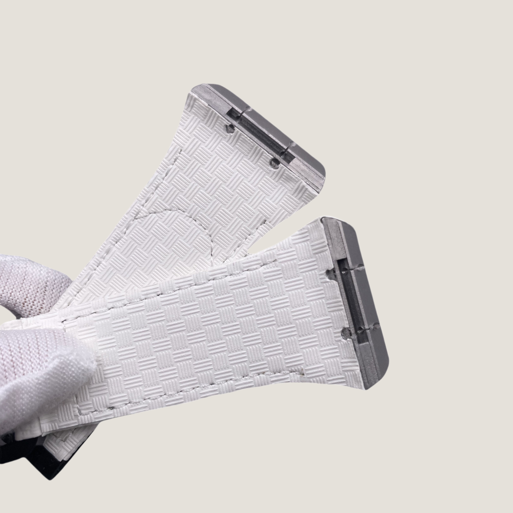 white-velcro-fkm-rubber-strap-for-frank-muller-vanguard-detial02.png