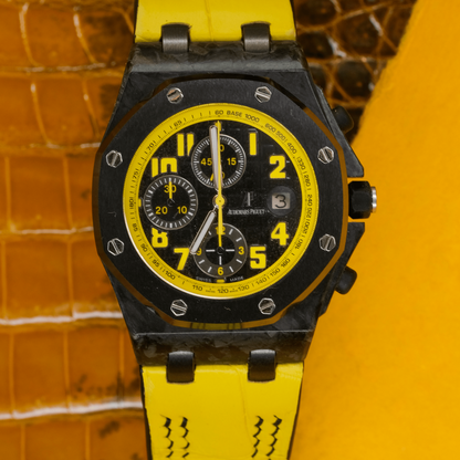 yellow-alligator-leather-strap-for-ap-royal-oak-shore-42mm-with-double-black-stitching-on-watch.png