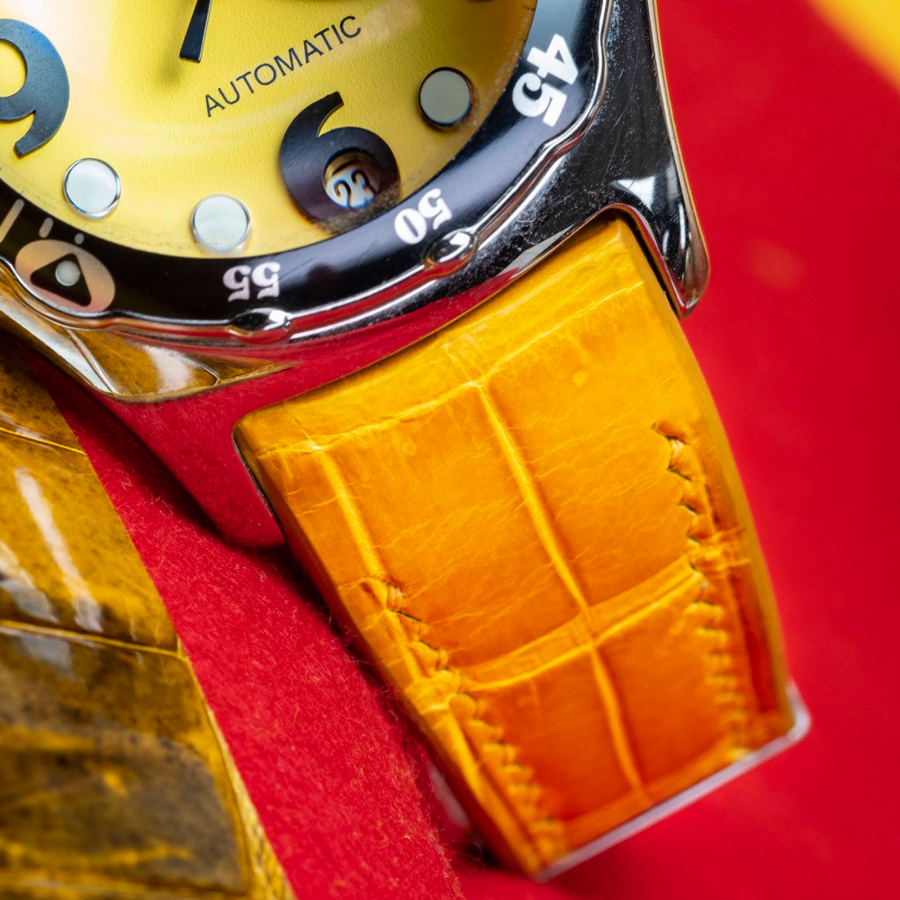 yellow-alligator-leather-strap-for-corum-bubble-lug.png